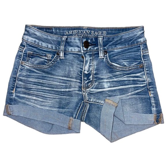 American Eagle Womens Cuffed Shorts 0 Midi Mid Rise Light Wash Embroidered Logo - Picture 1 of 7